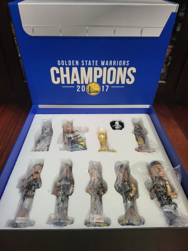 Golden State Warriors 2017 NBA Champions bobblehead BOX SET
