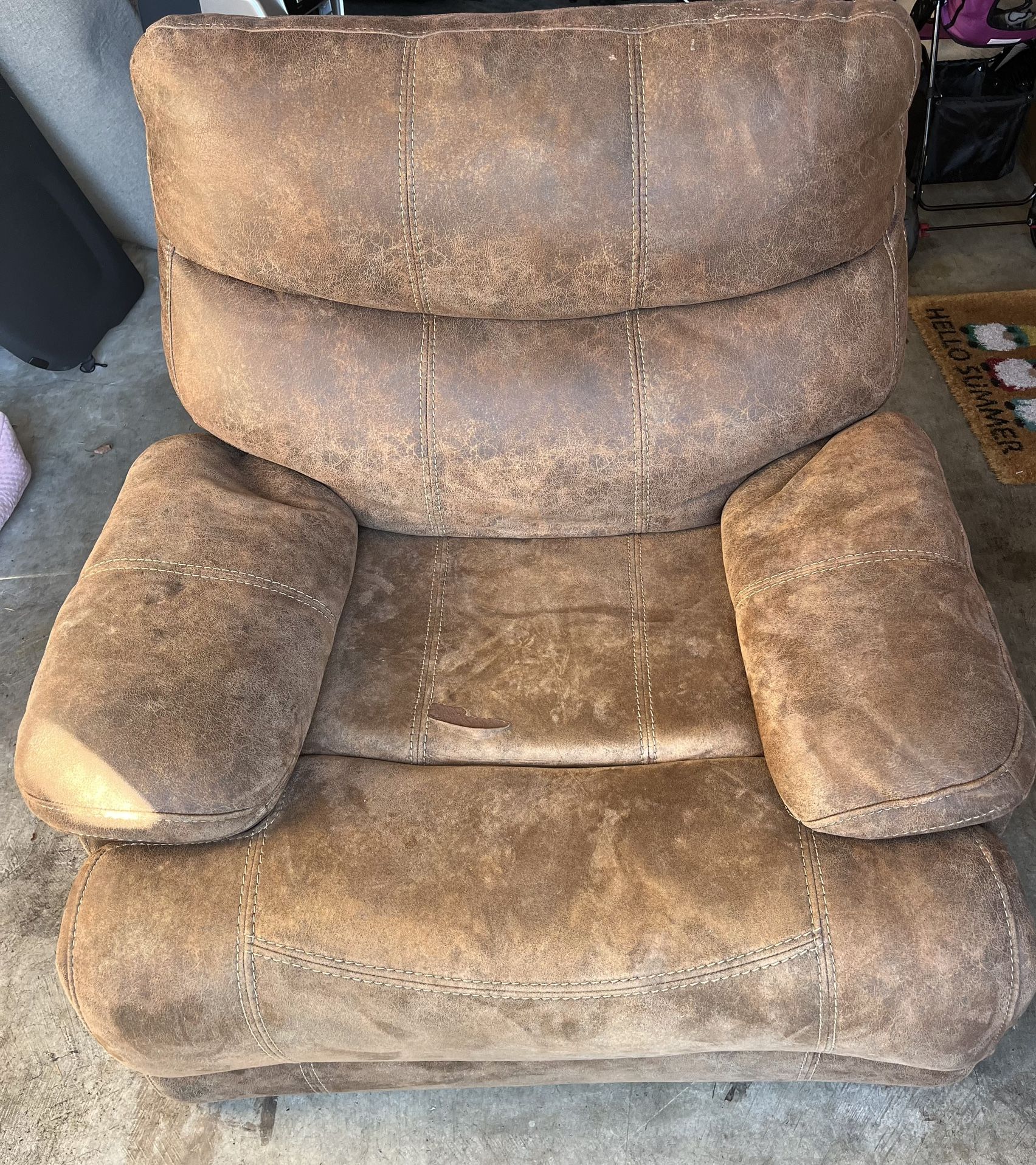 Free Recliner for Sale in Lacey, WA OfferUp