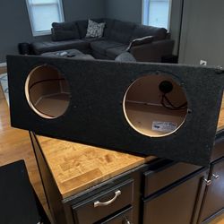 Subwoofer speaker box Great condition🔥