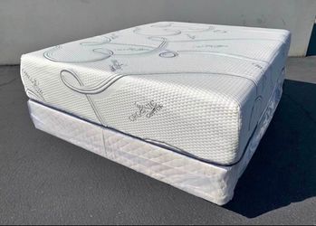 Cal King Cooling Gel Hybrid Memory Foam Mattress!
