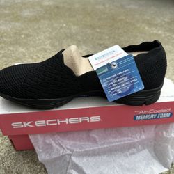 Skechers
