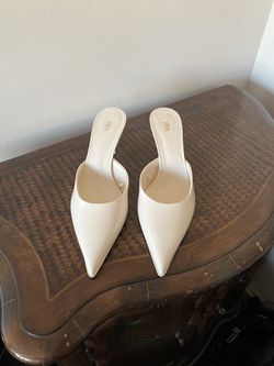 New Zara Short Heels Cream White Beige Color Size 9