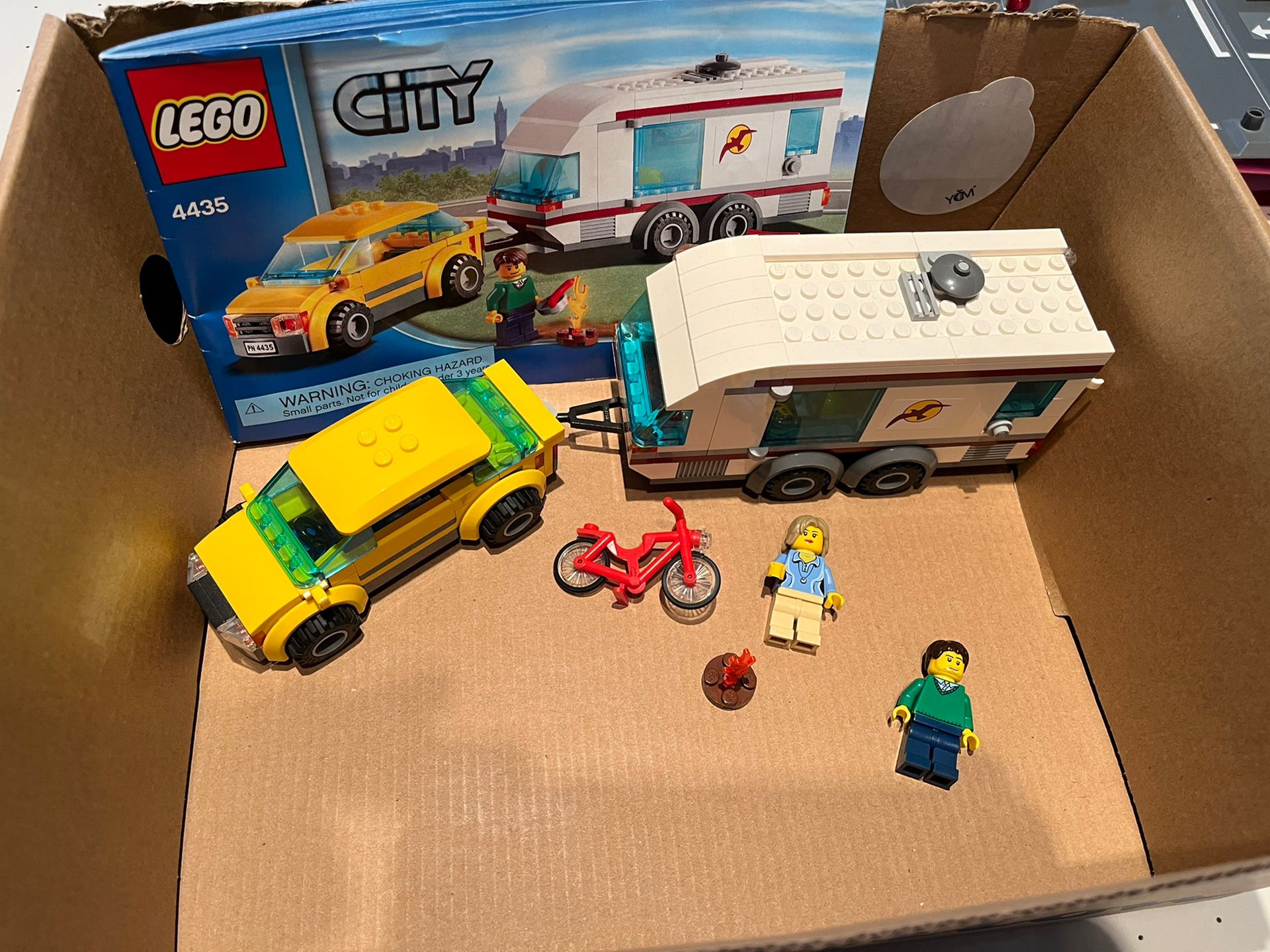Lego Set 4435 Car And Caravan
