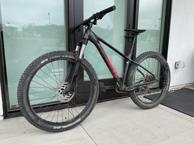 Trek Roscoe 6 (2021)