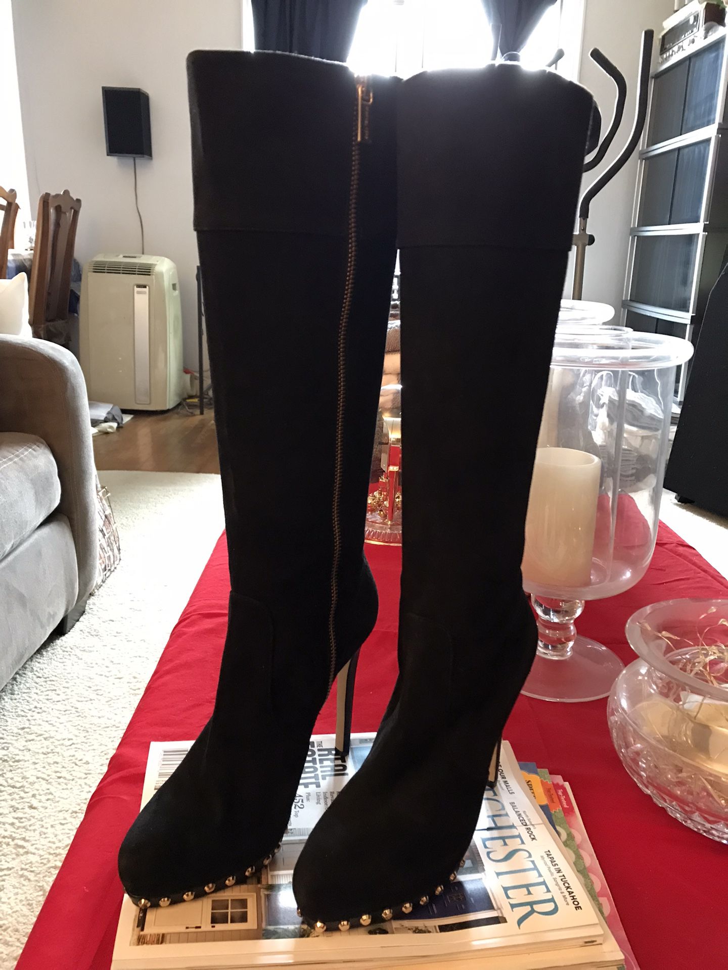 Womens Size 7 Michael Kors Black Suede High Heel Boots for Sale in Yonkers,  NY - OfferUp