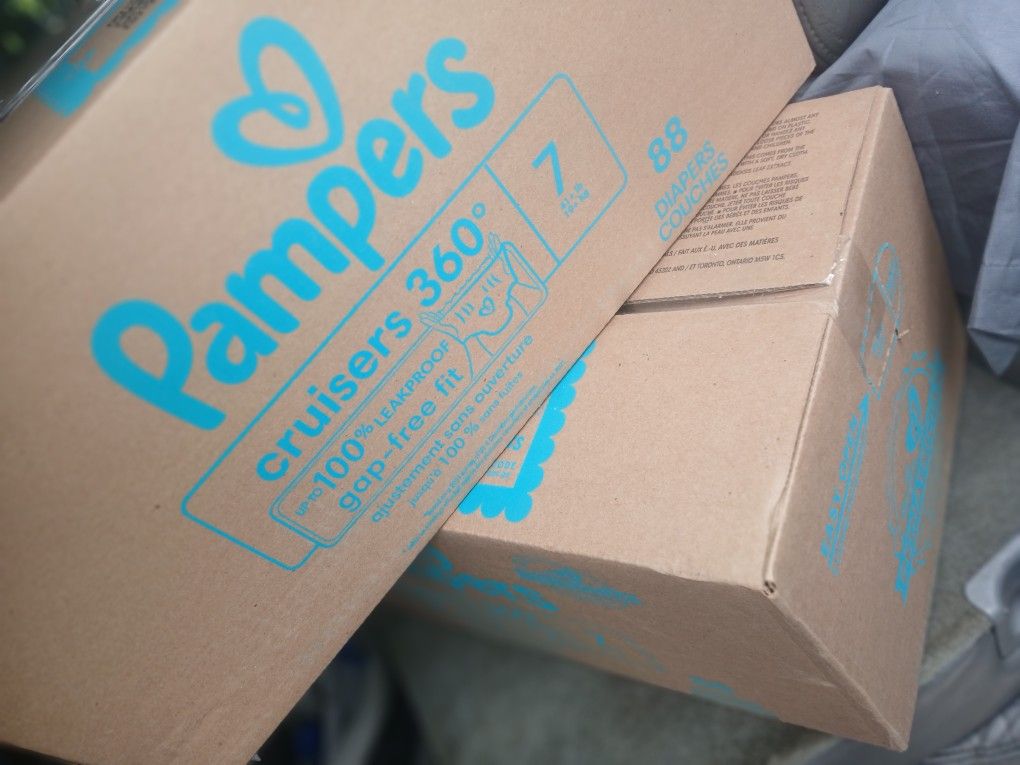 Pampers Cruisers Size 7