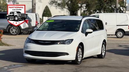 2021 Chrysler Voyager