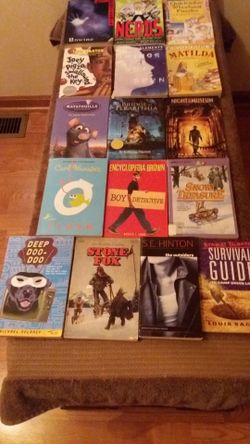19 Assorted Kids Books