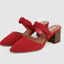 NEW, Chelsea & Violet Red Knotted Mules. Heel's Height: 2.25". SIZE: 11M.