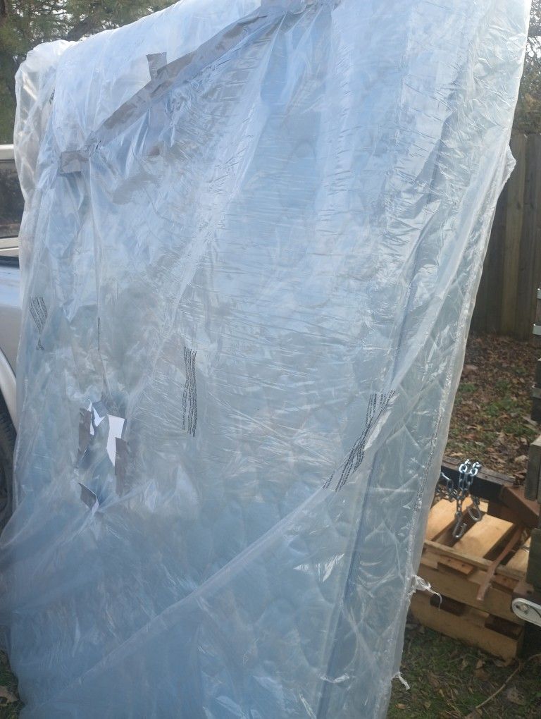 Full Size Mattress Very Clean