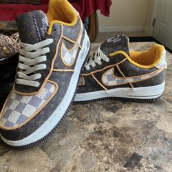 Nike Air Force  Men’s Size 8 (New-Nuevos)