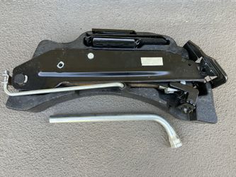 2016 Porsche Cayenne S Factory Jack