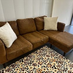 BROWN SECTIONAL COUCH W/ FREE DELIVERY 