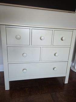Pottery Barn Kendall Dresser