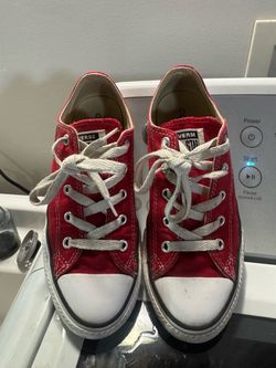 Red youth converse size 2