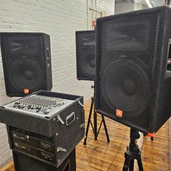 Jbl Soun Speakers. Amplifier Sistem