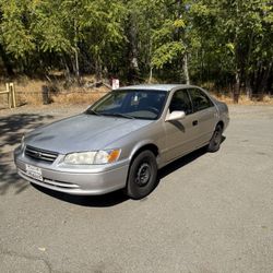 2000 Toyota Camry