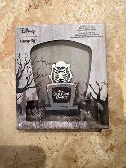 D23 The Skeleton Dance pin LE 1400