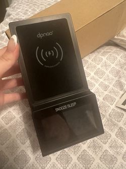 Nightlight Speaker with wireless charging 