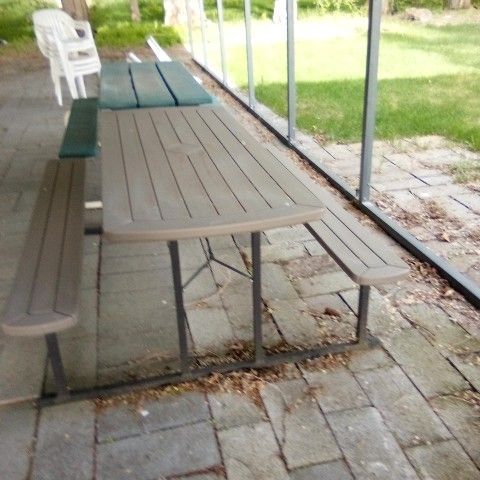 Fold Up Picnic Tables