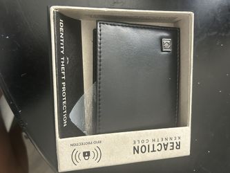 Kenneth Cole Wallet 