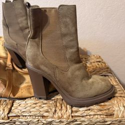 Nine West Boots 