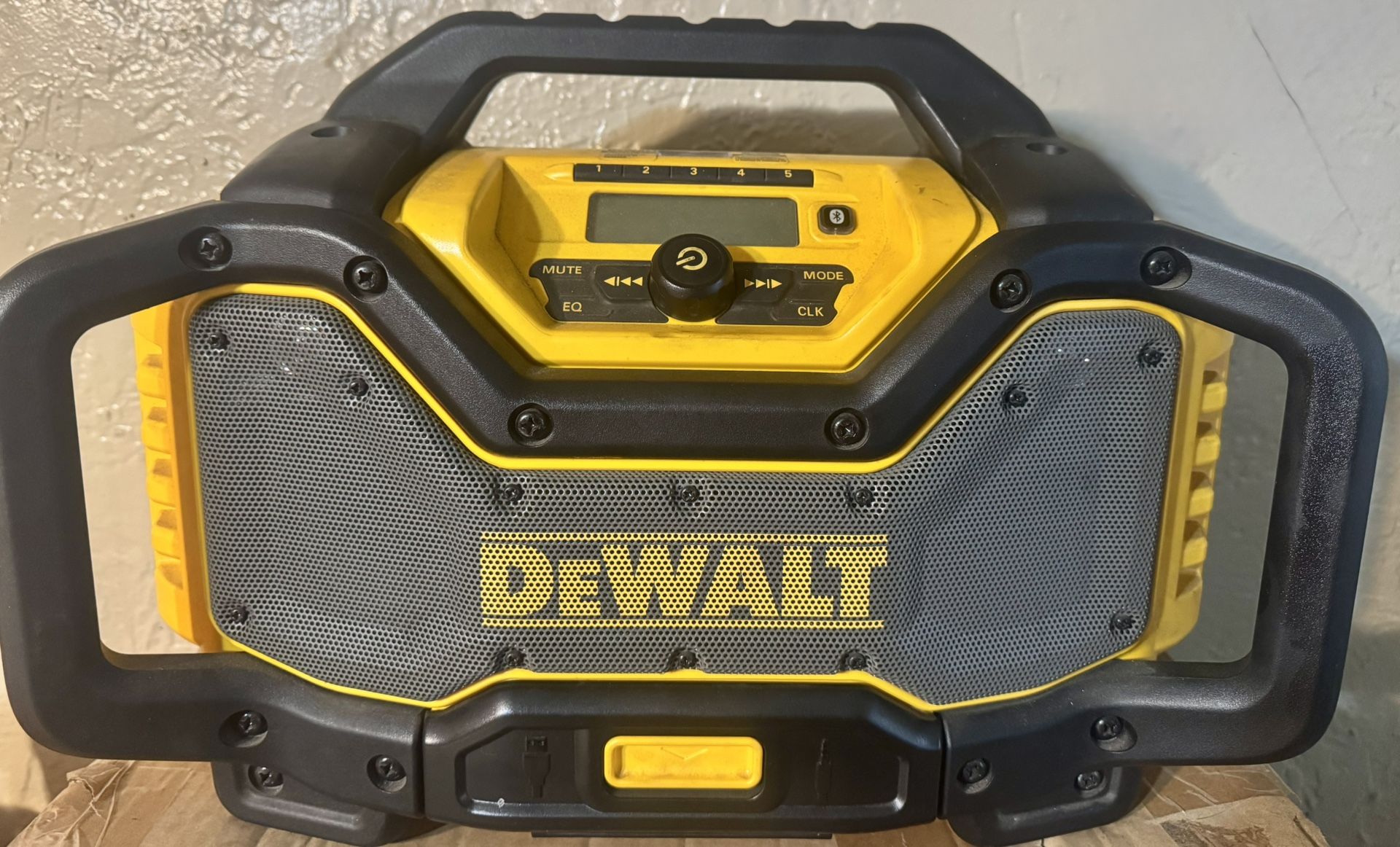 Dewalt 20v Bluetooth Stereo (wireless/wired Option) Like New! Comes With Battery