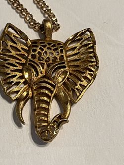 Vintage Elephant Pendant With Chain Necklace