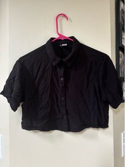 H&M DIVIDED Black Button-Up Crop Top