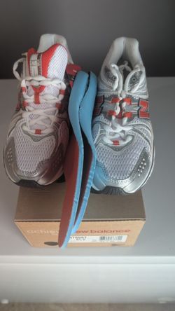 New Balance (women) 8.5 Wide