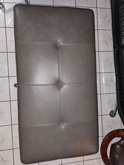 Large storage ottoman