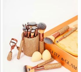 Makeup brushes set ✨️