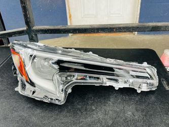 Toyota Corolla 2023-2025 right passenger side headlight letter P Oem Oem