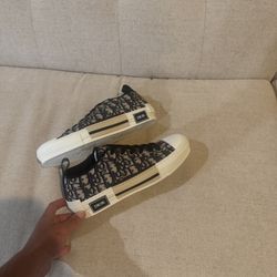 Dior Shoes With Dust Bag Size 10/43 Men
