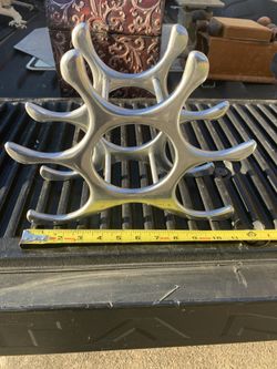 Stainless steel 6 bottle wine rack