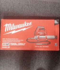 MILWAUKEE CORDLESS GREASE GUN