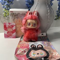 Labubu Big Into Energy Love 