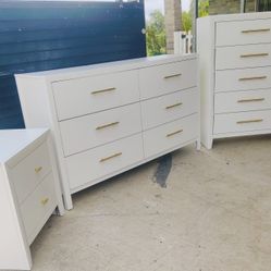Dresser Set 