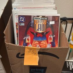 &5+ Comic Box