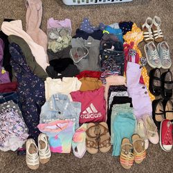 Girls size 4-5t shoes size 10c-11c