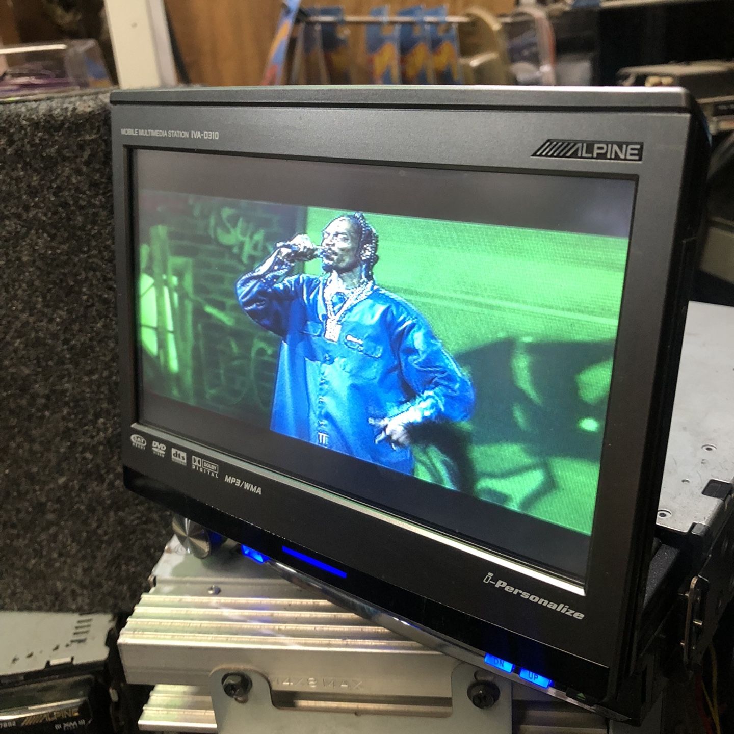 Old School Alpine IVA-D310 DVD / CD receiver with 7
