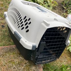Dog Kennel L21x W12. Prices 10.  Pick Up. E.  72.  And. Grandview. E.  Tacoma