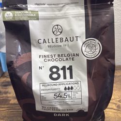 Callebaut 811 Premium Belgian Dark Chocolate Callets – 2.5 kg (5.5 lbs)