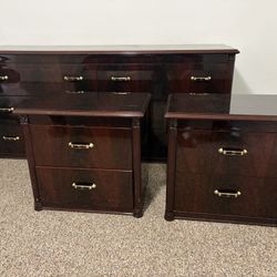 Dresser With 2 Night Stands 