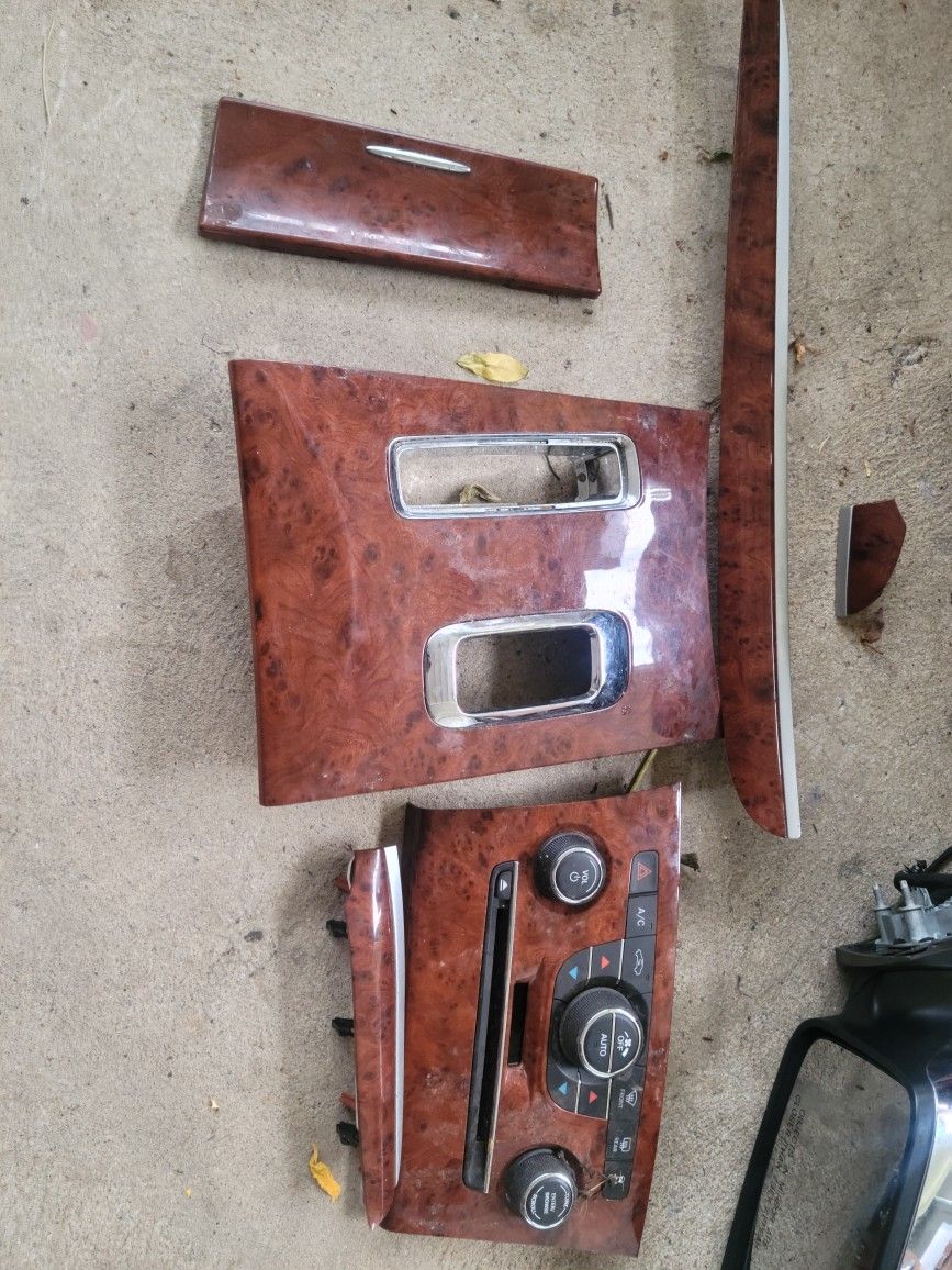 Chrysler 300 Parts