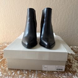BP black leather ankle boots Size 8