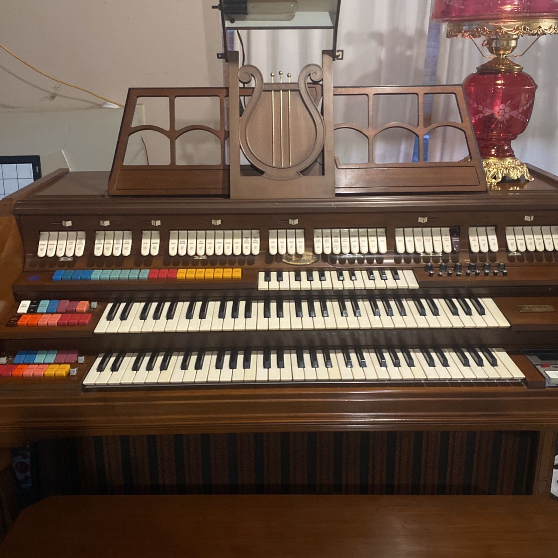 Wurlitzer Vintage Organ 