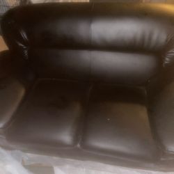 Loveseat Black Leather 
