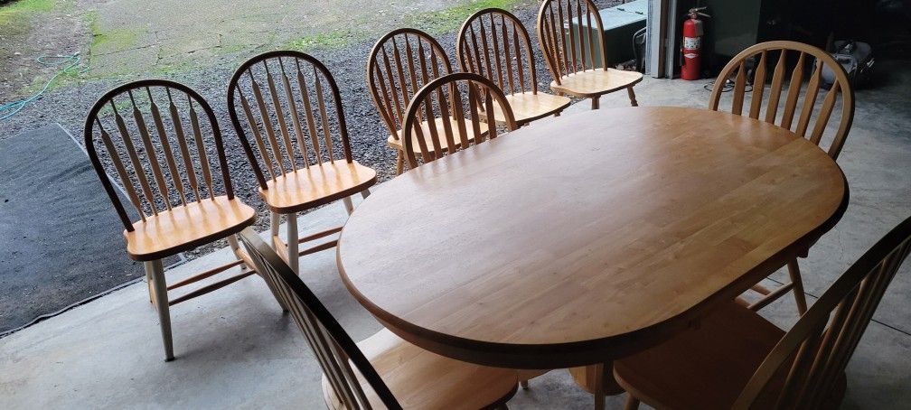 Maple Dining Table and Chairs