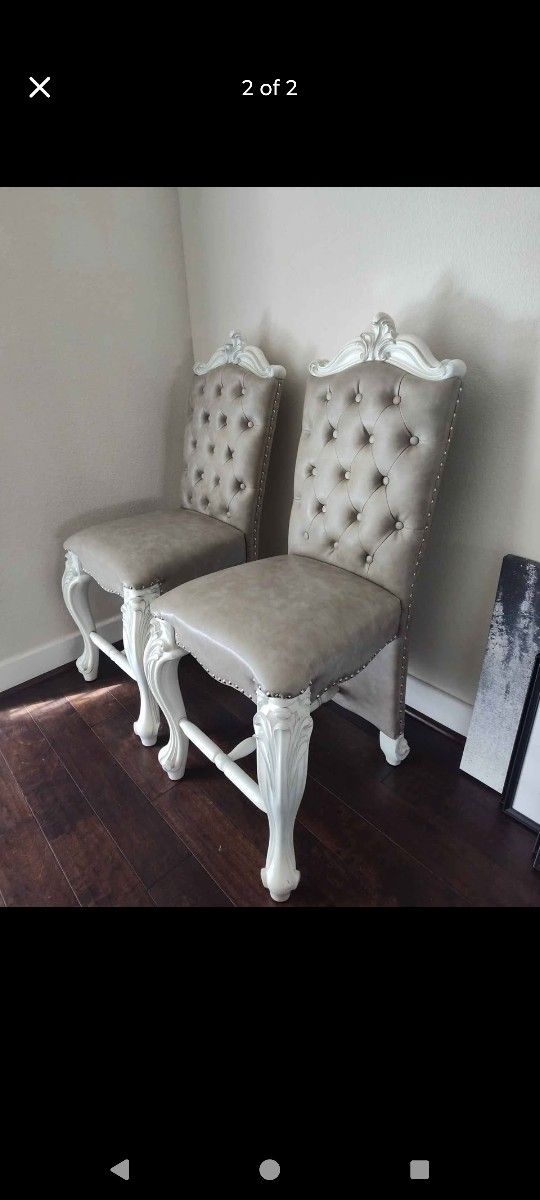 Acme Counter Barstools "24.  ( Set Of 2) ..  $199 Almost New Condition